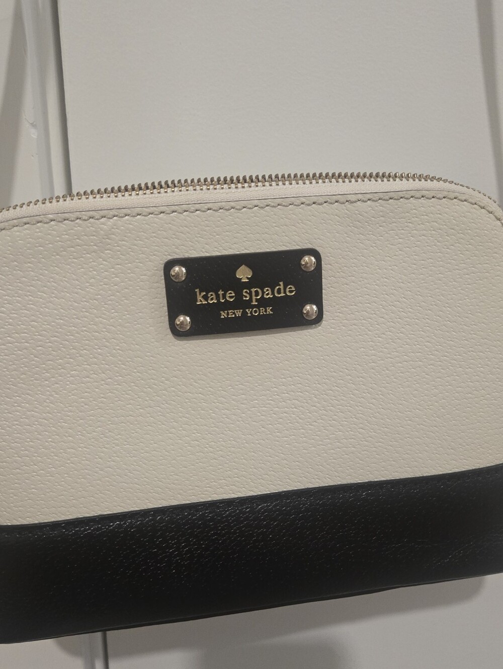 kate spade Cream and Black Pebble Leather Dome Crossbody - Picture 2 of 6
